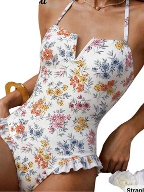 NEW Shein Women’s Swim Mod Ruffled Trim Ditsy Floral Swimsuit in size Large